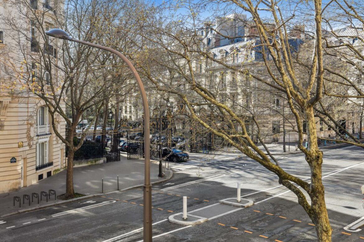 Monceau - Appartement lumineux de 81,27 m² loi Carrez