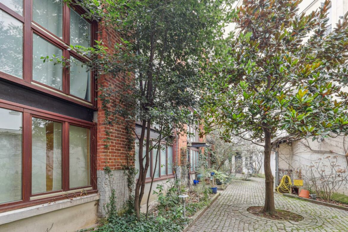 Denfert-Rochereau - Maison de 325,71 m² au calme absolu