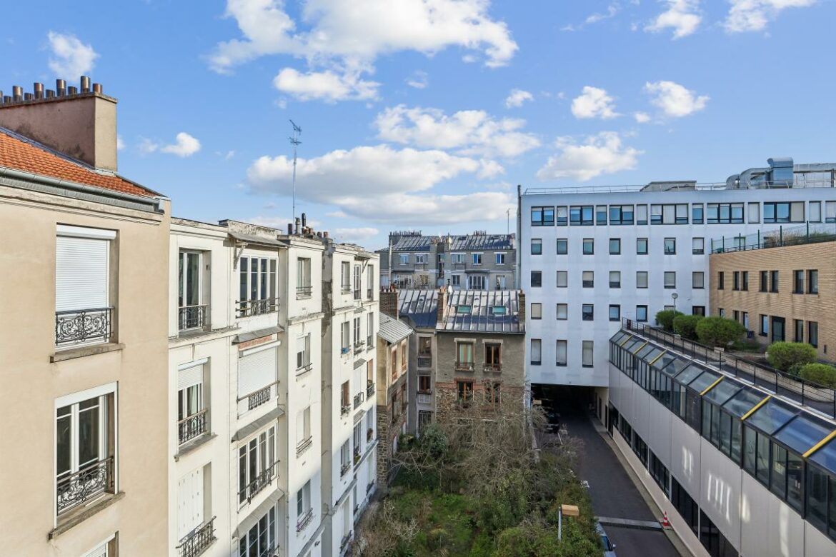 Saint-Ouen - Appartement baigné de lumière aux vues dégagées
