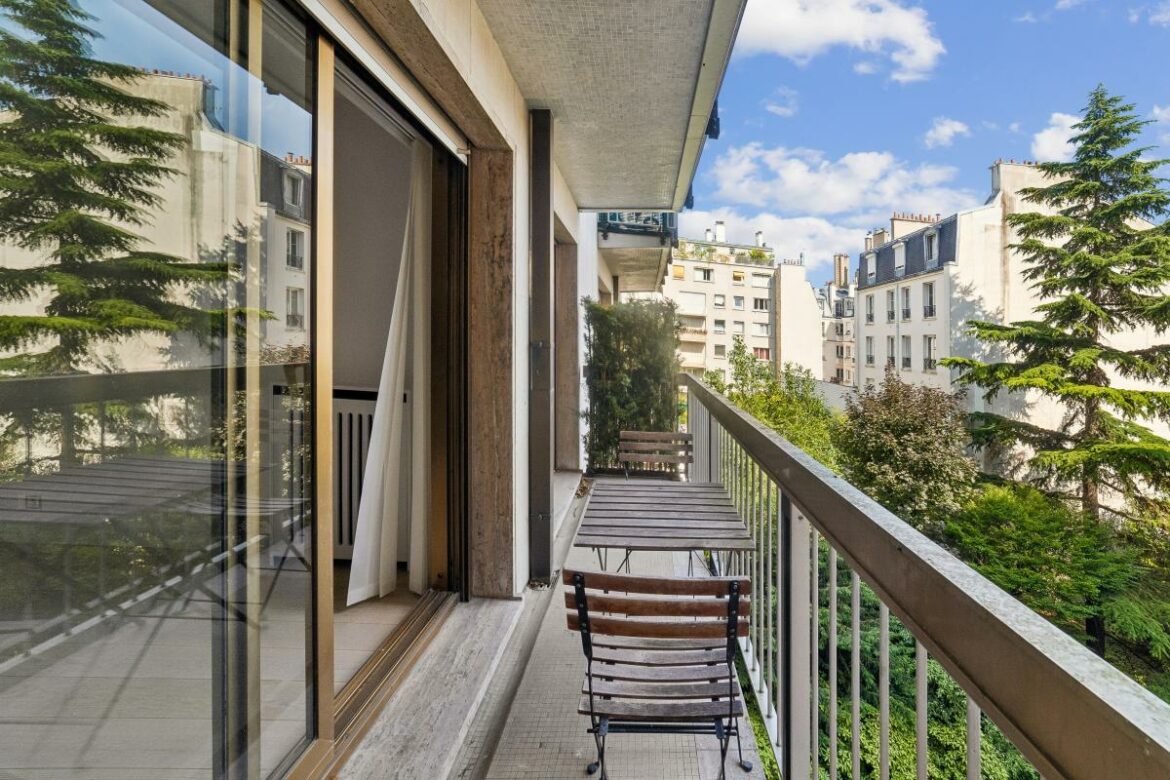 Passy-La Muette - Appartement au calme absolu sur jardins