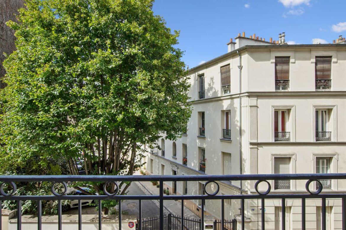 Michel Bizot - Appartement de 49,84 m² avec balcon